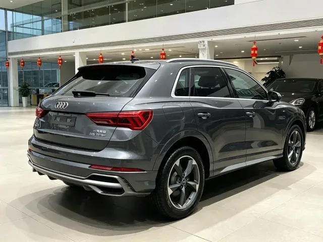 Audi Q3 — Фото автомобиля 4