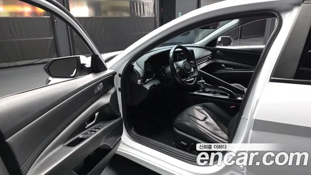 Hyundai AVANTE Avante (CN7) — Фото автомобиля 10