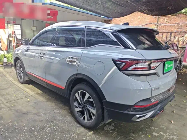 Dongfeng Fengshen AX7 — Фото автомобиля 4