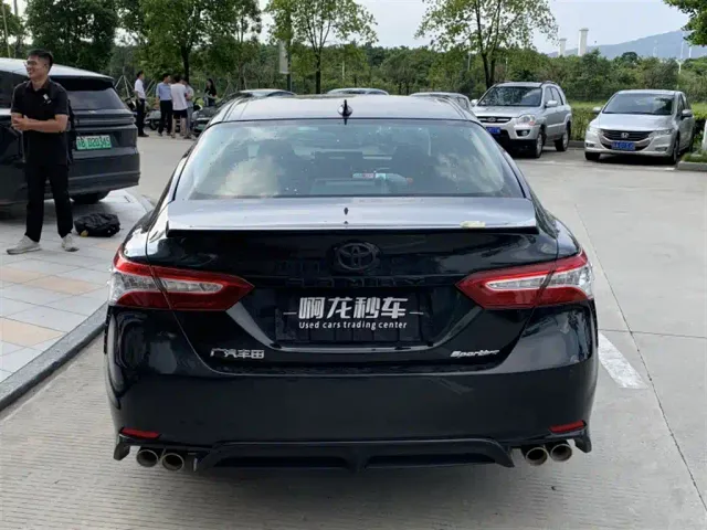 Toyota Camry — Фото автомобиля 7