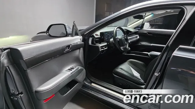 Hyundai Grandeur GN7 — Фото автомобиля 10