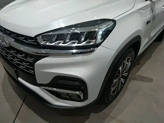 Chery Tiggo 8 — Фото автомобиля 23