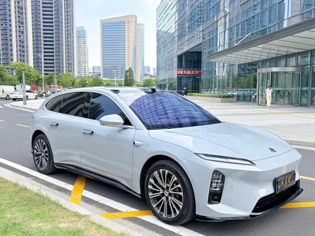 Nio ET5 Touring — Фото автомобиля 3
