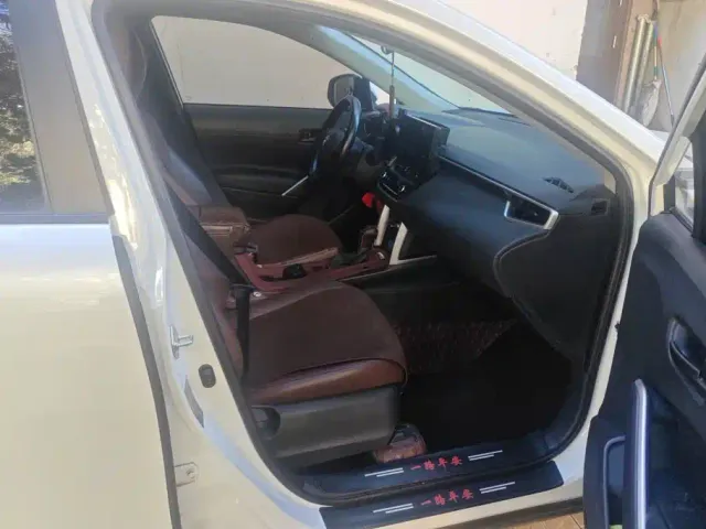 Toyota Corolla Cross — Фото автомобиля 8