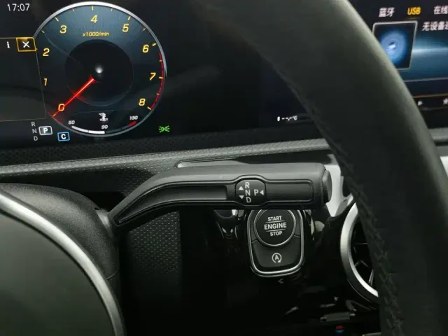 Mercedes-Benz A-Class — Фото автомобиля 13