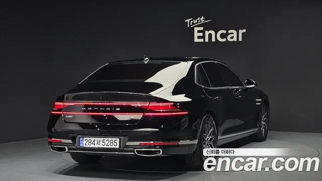 Genesis G90 Бензин 3.5 турбо AWD — Фото автомобиля 2