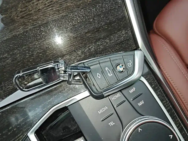 BMW 3 Series — Фото автомобиля 8