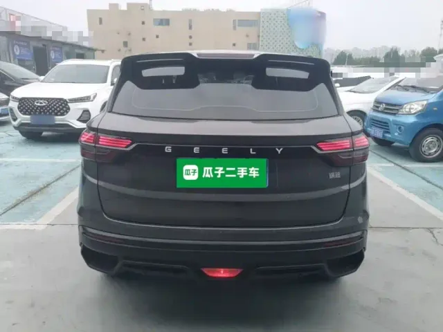 Geely Binyue — Фото автомобиля 5
