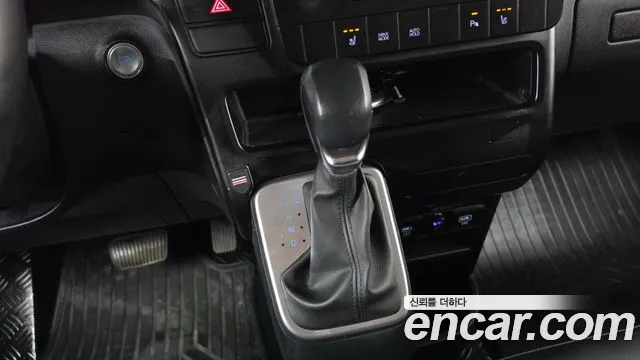 Hyundai Staria — Фото автомобиля 12