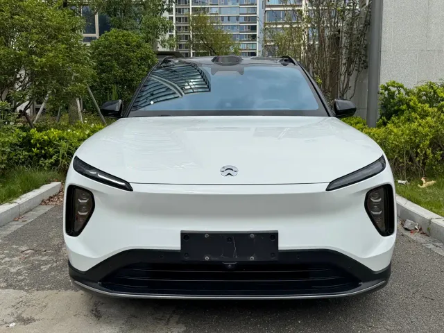 Nio ES6 — Фото автомобиля 2
