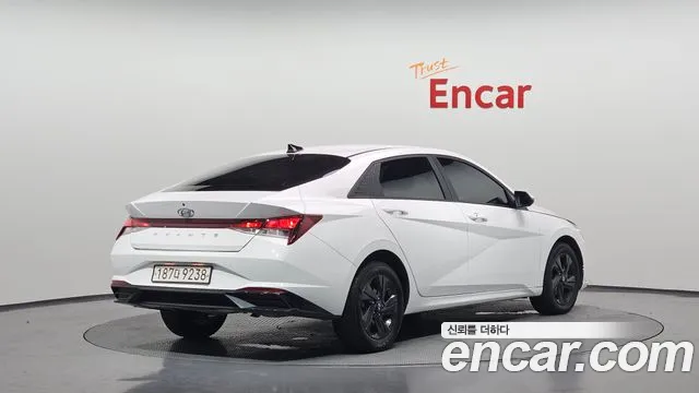 Hyundai AVANTE Avante (CN7) — Фото автомобиля 2