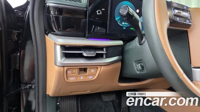 Hyundai Grandeur GN7 — Фото автомобиля 16