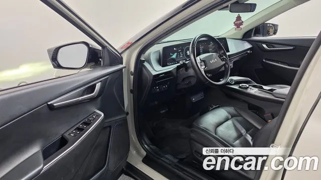 Kia EV6 — Фото автомобиля 15