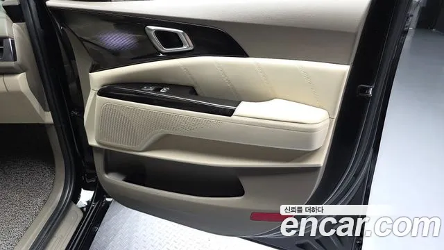 Kia Canival Carnival 4 поколение Дизель 9 мест Hi-Limousine — Фото автомобиля 21