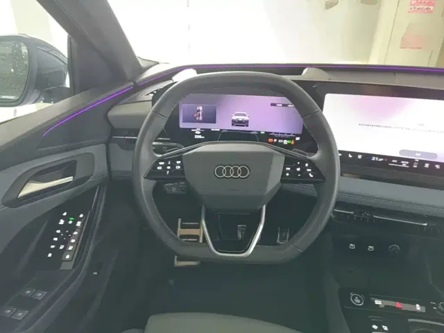 Audi Q6L e-tron — Фото автомобиля 10