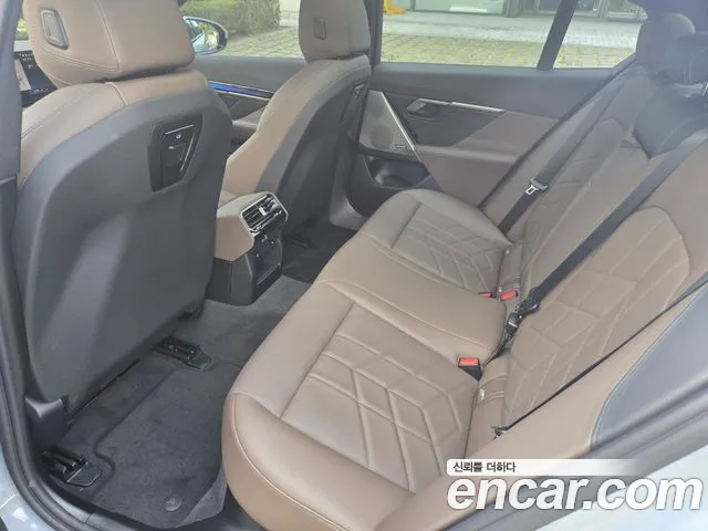 BMW 5-Series — Фото автомобиля 14