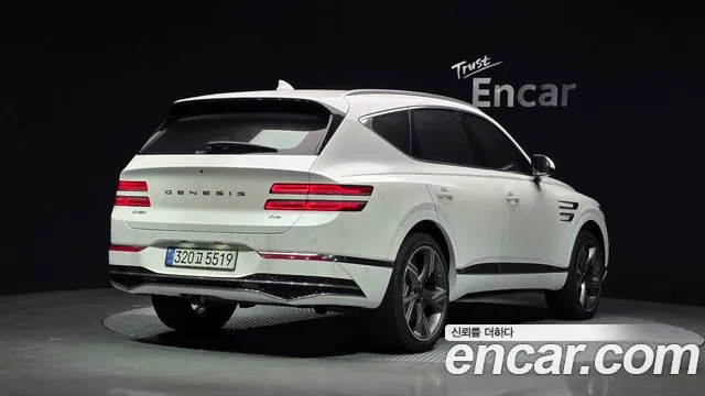 Genesis GV80 — Фото автомобиля 2