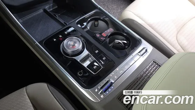 Kia Carnival — Фото автомобиля 12