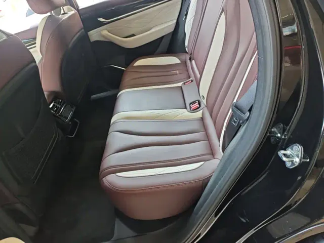 Geely Xingyue L — Фото автомобиля 16
