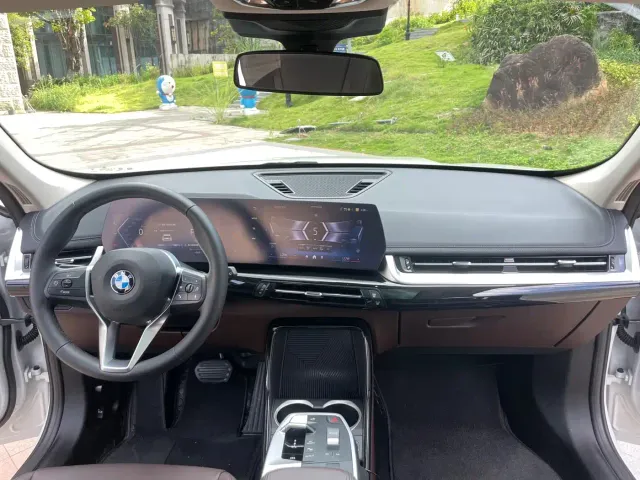 BMW X1 — Фото автомобиля 4