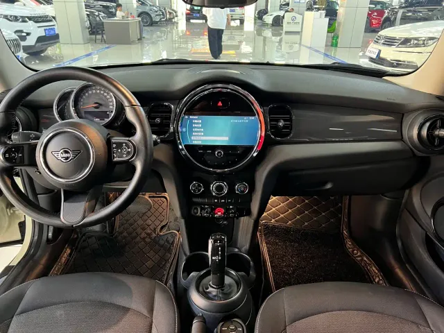 MINI Hatch — Фото автомобиля 8
