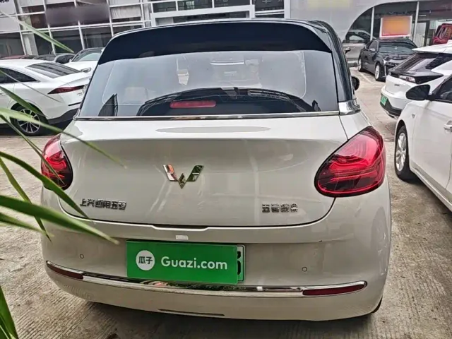 Wuling Bingo — Фото автомобиля 5