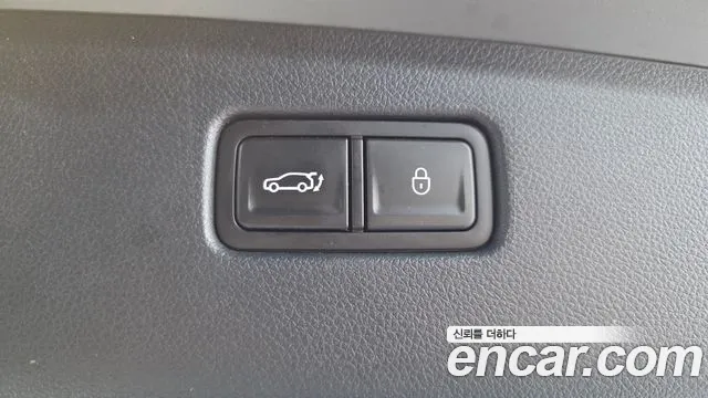 Genesis GV70 — Фото автомобиля 23