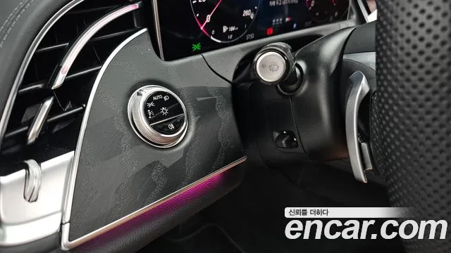 Mercedes-Benz E-Class — Фото автомобиля 25