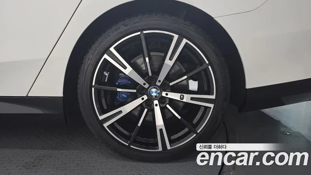 BMW 5-Series 5 серия (G60) 530i xDrive M Sport — Фото автомобиля 20