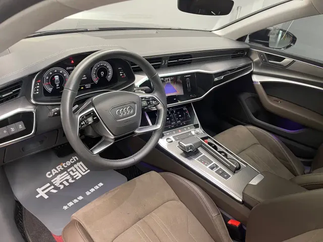 Audi A7L — Фото автомобиля 17