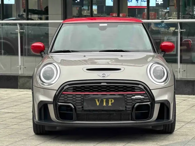 Фотография автомобиля — MINI John Cooper Works