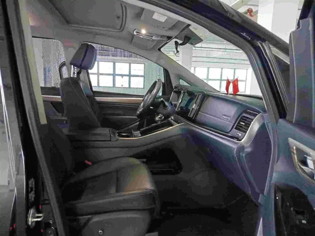 GAC Trumpchi M8 — Фото автомобиля 10
