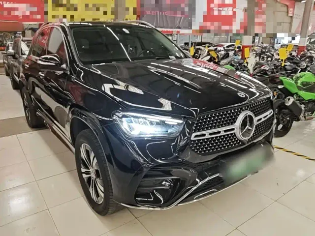 Mercedes-Benz GLE-Class — Фото автомобиля 3