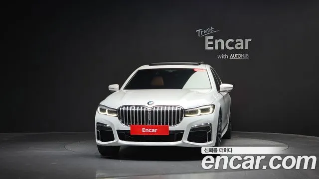 BMW 7-Series — Фото автомобиля 3