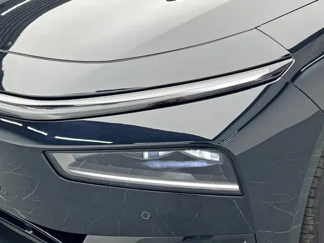 Xpeng P7+ — Фото автомобиля 9