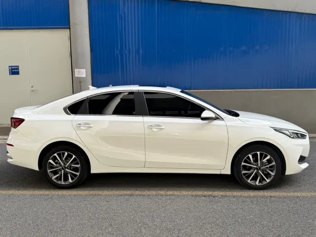 Kia K3 — Фото автомобиля 7