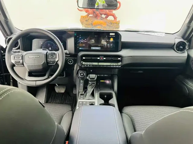 Toyota Prado — Фото автомобиля 8