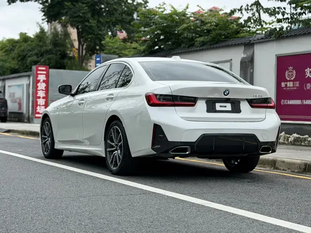 BMW 3 Series — Фото автомобиля 6