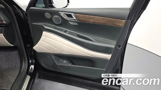 Genesis GV80 — Фото автомобиля 13