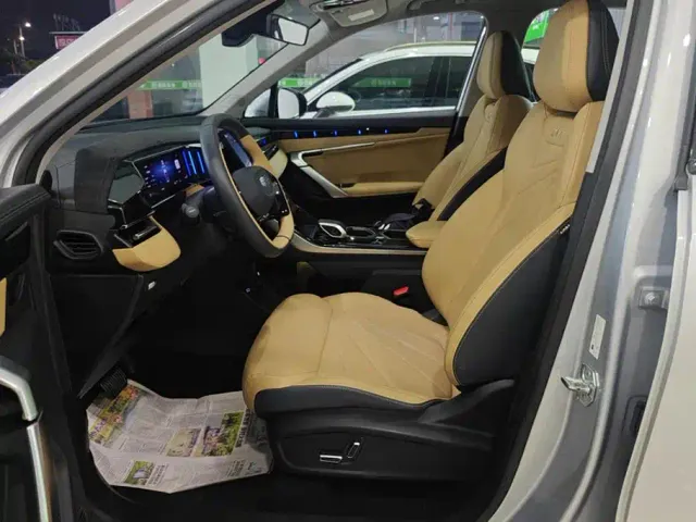Geely Boyue L — Фото автомобиля 9