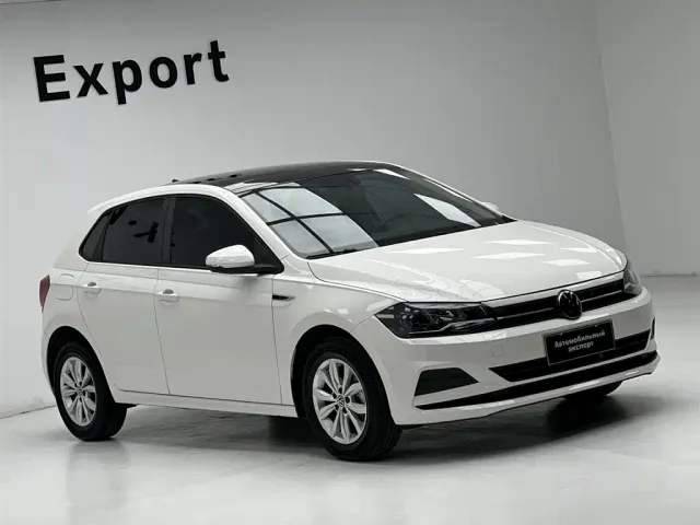 Volkswagen Polo — Фото автомобиля 3
