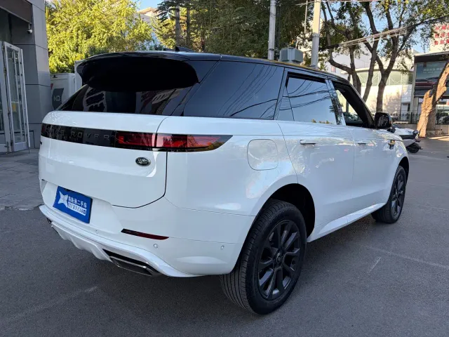 Land Rover Range Rover Sport — Фото автомобиля 6