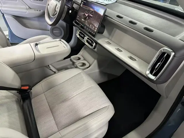 Leapmotor B10 — Фото автомобиля 14