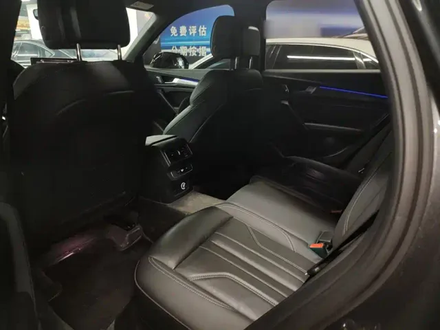 Audi Q5L — Фото автомобиля 16