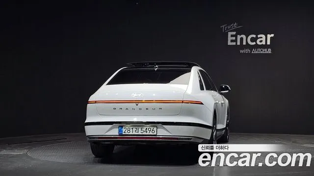 Hyundai Grandeur GN7 — Фото автомобиля 4