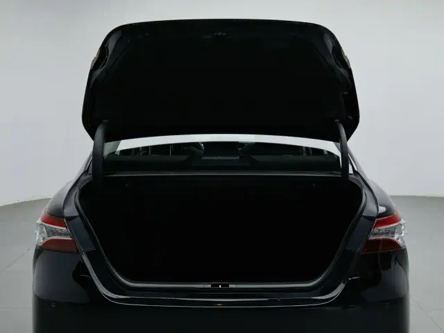 Toyota Camry — Фото автомобиля 16