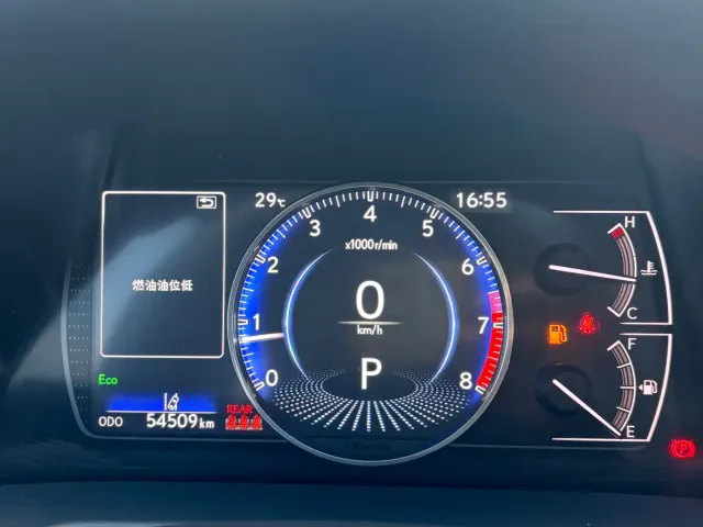 Lexus ES — Фото автомобиля 18