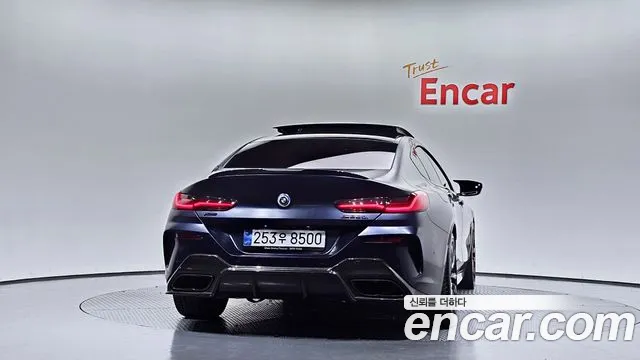 BMW 8-Series — Фото автомобиля 4