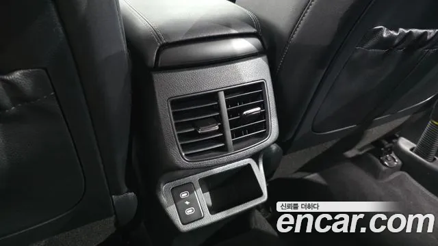 Kia Seltos Бензин 1.6 турбо 2WD — Фото автомобиля 30