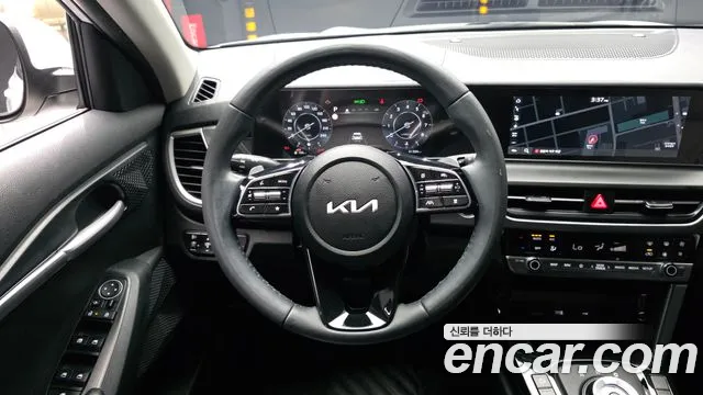 Kia Seltos Новый Seltos Бензин 2.0 2WD — Фото автомобиля 13